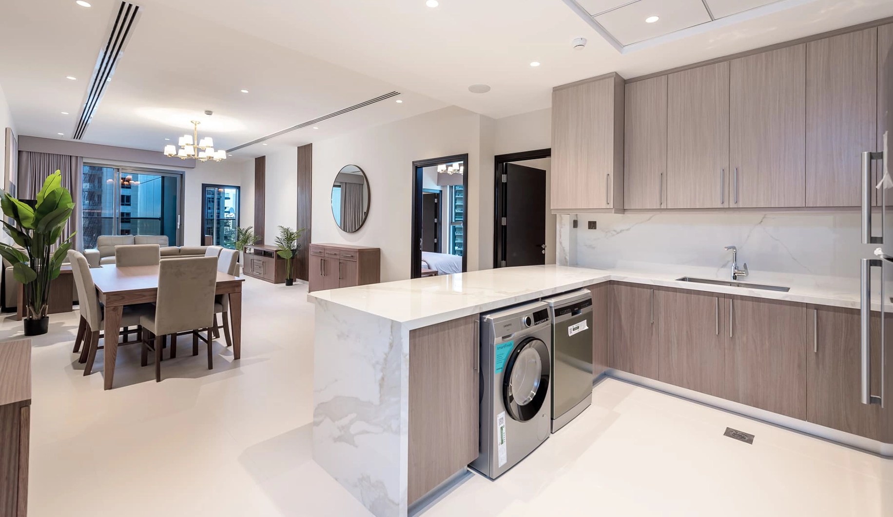 Elite Downtown Dubai — location and views